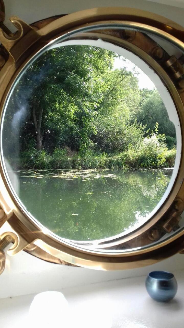 péniche chambre d'hôtes Dole Exterior foto