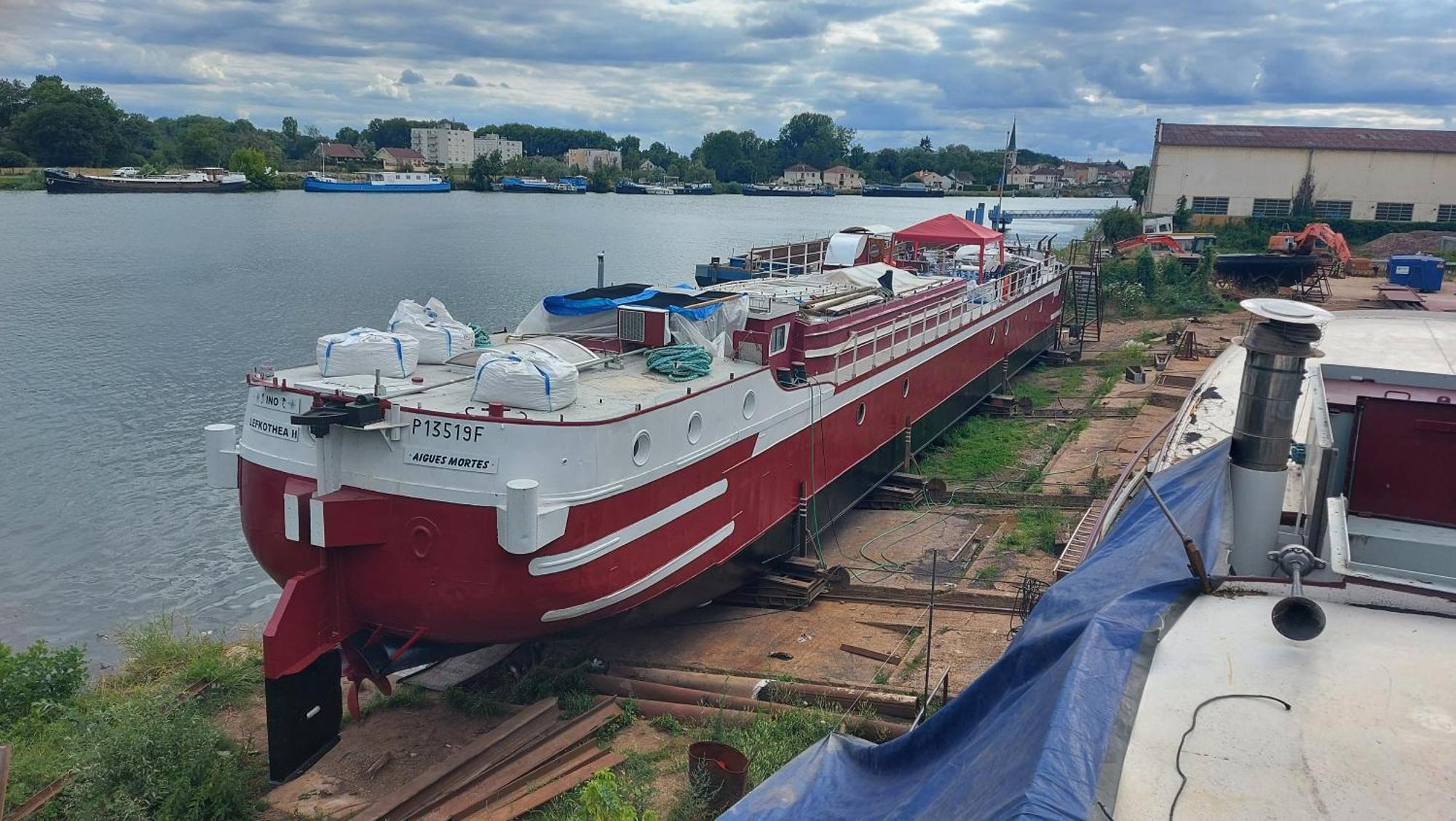 péniche chambre d'hôtes Dole Exterior foto